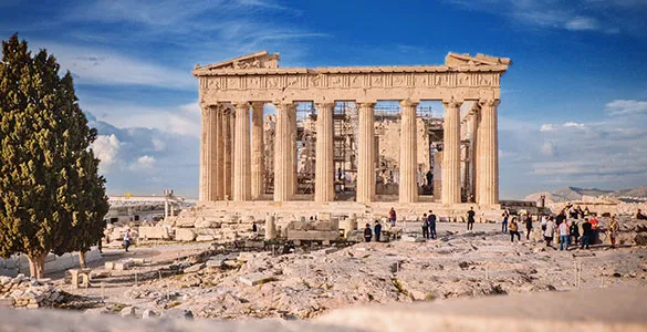 top-5-things-that-make-athens-one-of-europes-most-iconic-cities-mid-content-1